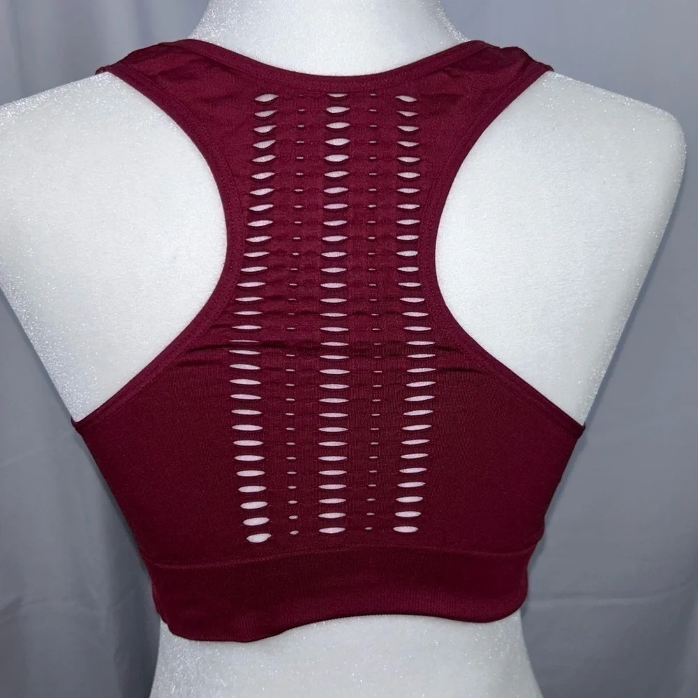 Marika Sports Bra Seamless Dry-Wik Racerback Removeable Cup Sports Bra Mesh Vent